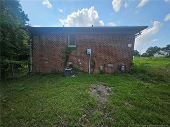 1529 Diamond Rd, Fayetteville, NC 28311