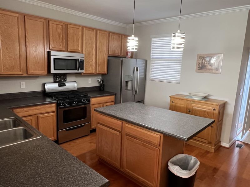 1529 Haywards Heath Ln, Apex, NC 27502