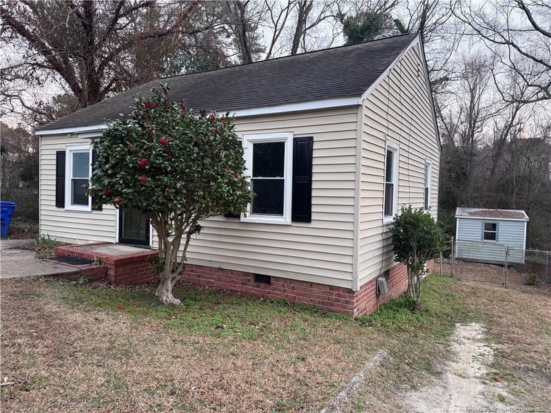 1529 Lacy St, Fayetteville, NC 28305