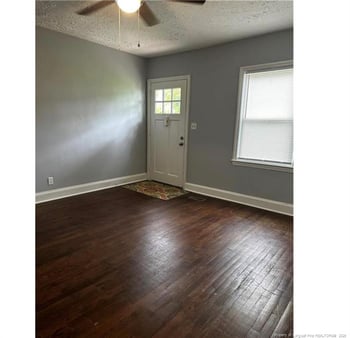 1529 Lacy St, Fayetteville, NC 28305