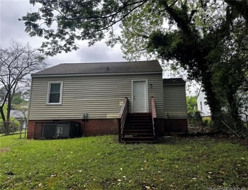 1529 Lacy St, Fayetteville, NC 28305