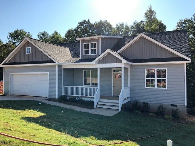 153 Ashley Woods Ct, Clayton, NC 27527