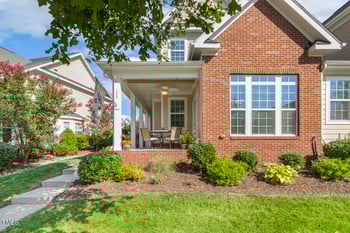 153 Coffee Bluff Ln, Holly Springs, NC 27540