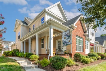 153 Coffee Bluff Ln, Holly Springs, NC 27540