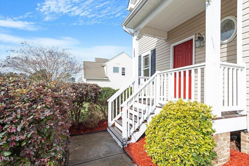 153 N Farm Dr, Clayton, NC 27527