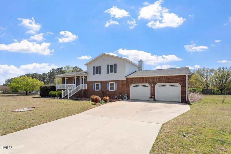 153 Glenn Oak Dr, Sanford, NC 27332