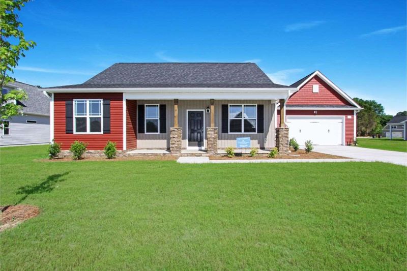 153 Haystack Ln, Clayton, NC 27520