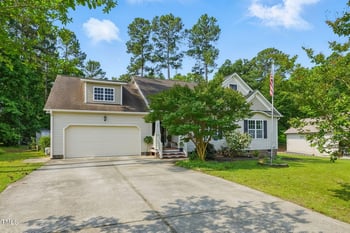 153 Hickory Nut Dr, Smithfield, NC 27577
