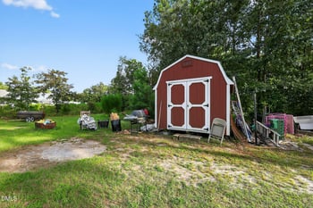 153 Raynor Sands Dr, Dunn, NC 28334