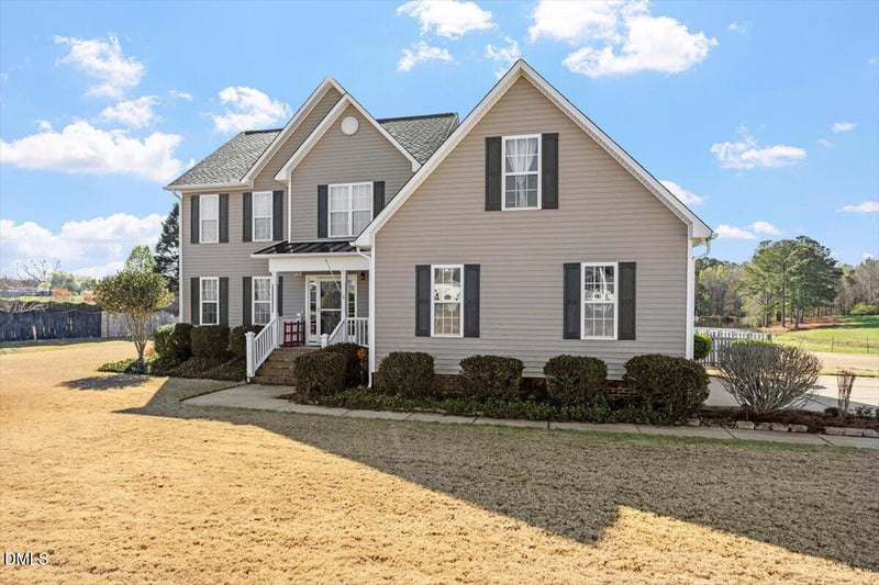 153 Sanidine Ln, Archer Lodge, NC 27527