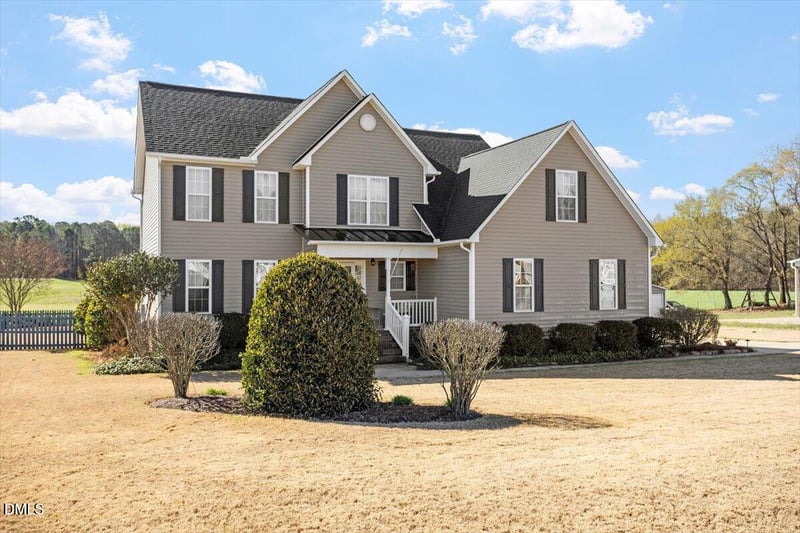 153 Sanidine Ln, Archer Lodge, NC 27527