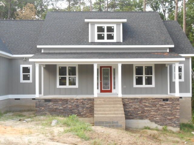 153 Silverside Dr, Angier, NC 27501