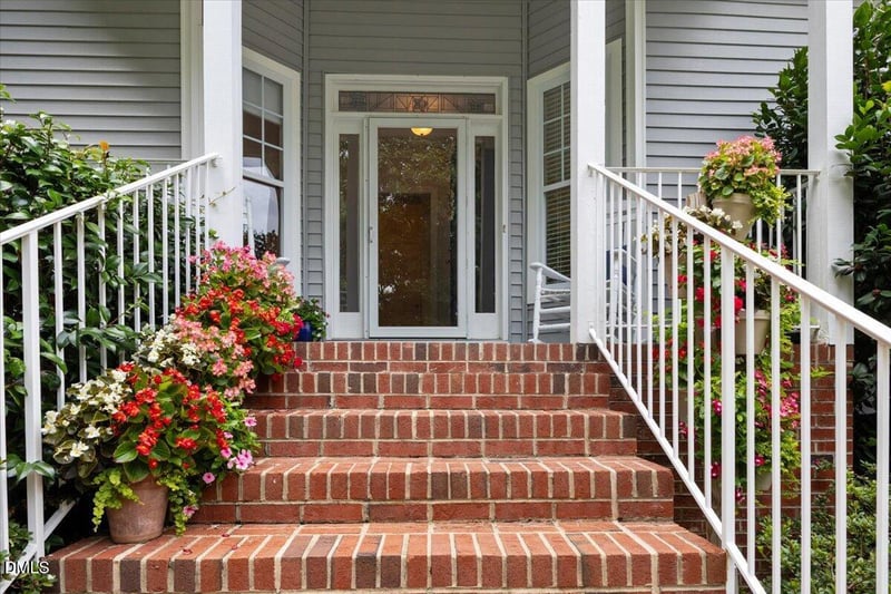 153 Summit Oaks Ln, Holly Springs, NC 27540