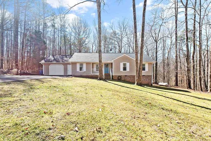 153 Sunset Dr, Youngsville, NC 27596