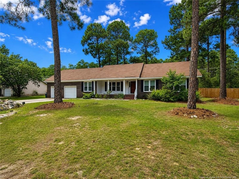 1530 Redbud Dr, Fayetteville, NC 28311