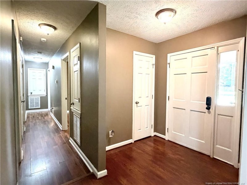 1530 Redbud Dr, Fayetteville, NC 28311