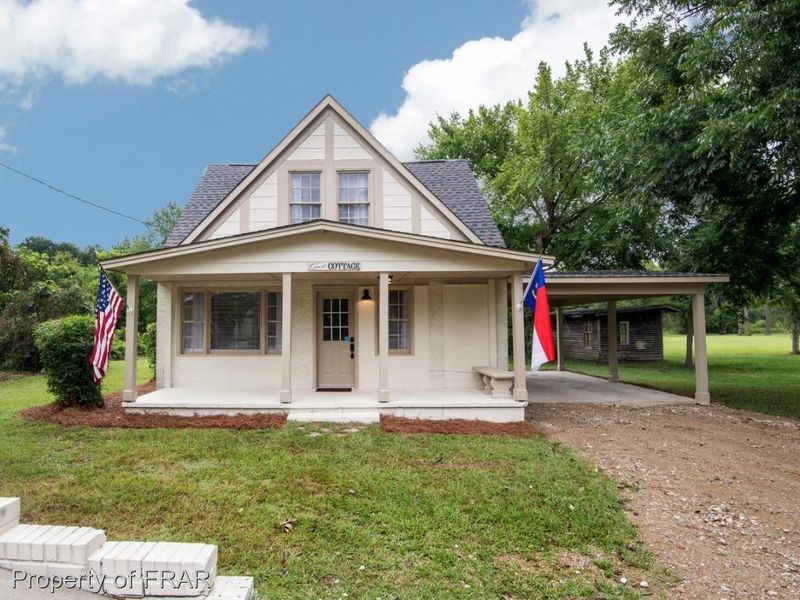 1531 Cedar Creek Rd, Fayetteville, NC 28312