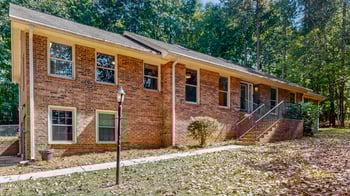 1531 Clearwater Dr, Sanford, NC 27330