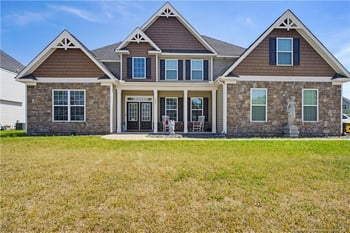 1533 Elk Run Rd, Fayetteville, NC 28312