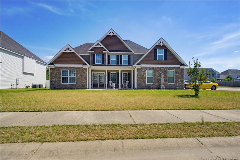 1533 Elk Run Rd, Fayetteville, NC 28312
