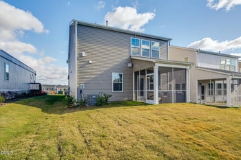 1533 Maple Branch Cir, Graham, NC 27253