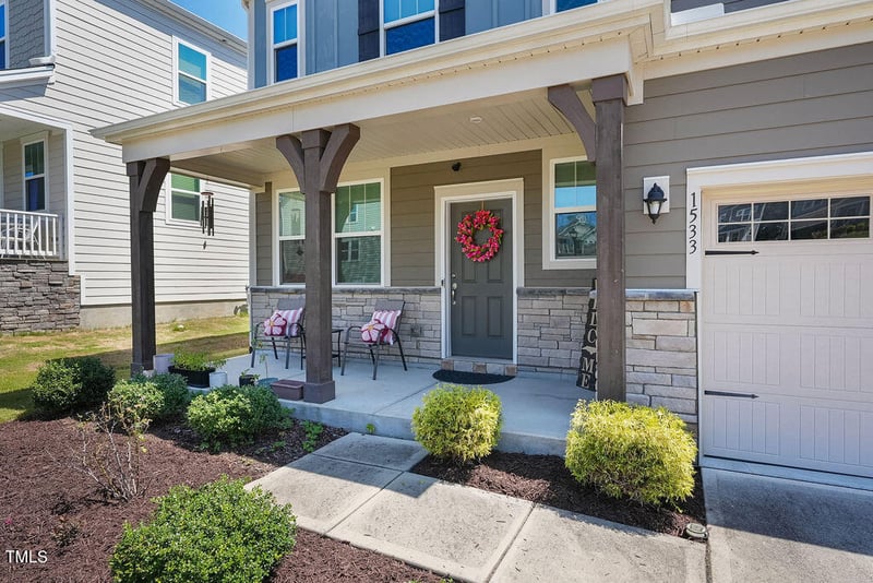 1533 Tinos Overlook Way, Apex, NC 27502