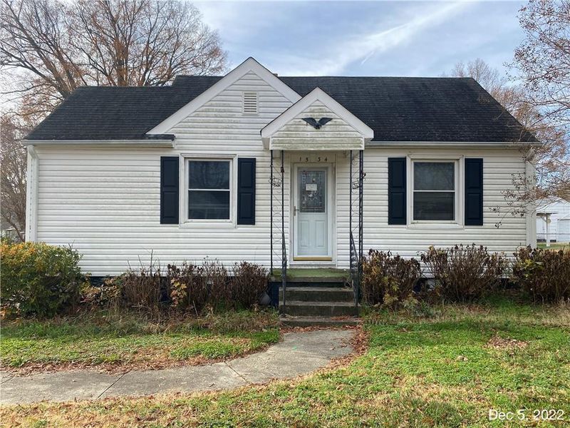 1534 Albright Ave, Burlington, NC 27215