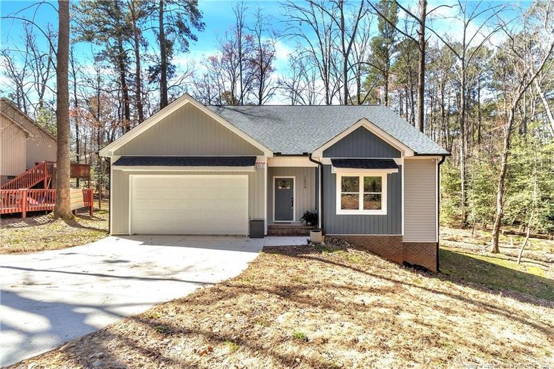 1534 Delaware Pl, Sanford, NC 27332