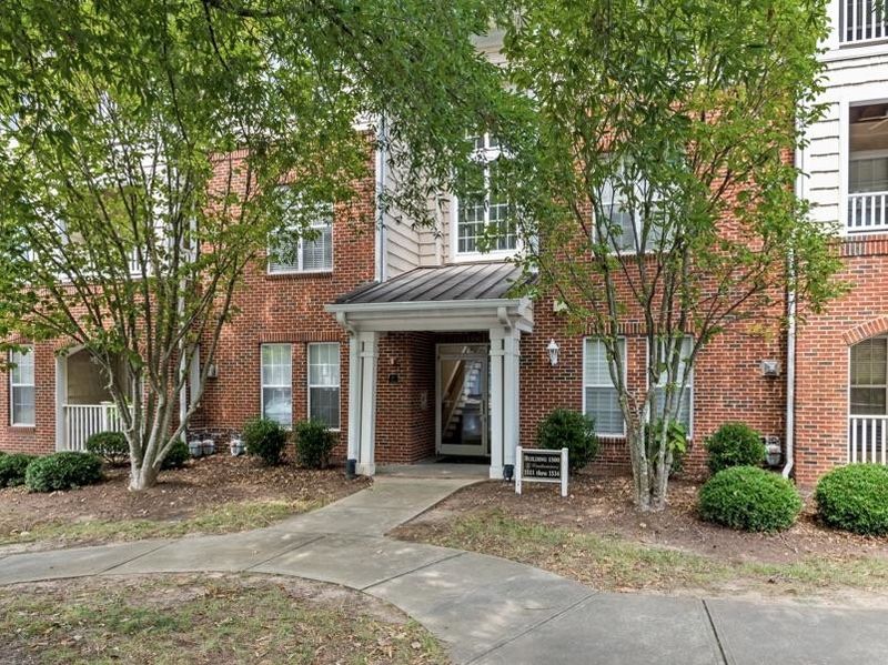 1534 Providence Glen Dr, Chapel Hill, NC 27514