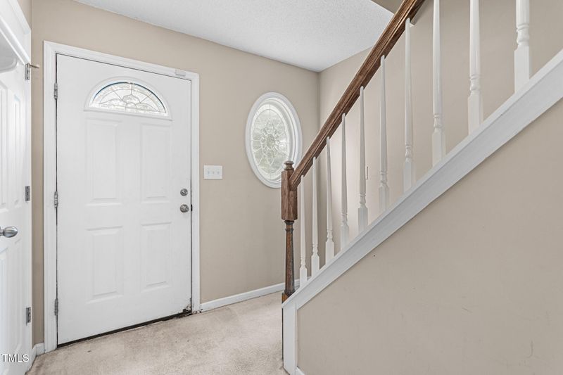 1535 Farningham Ln, Burlington, NC 27215