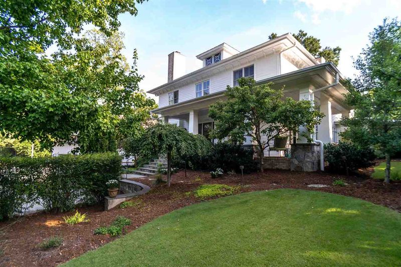 1535 Iredell Dr, Raleigh, NC 27608