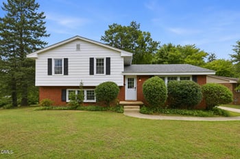 1536 N King Charles Rd, Raleigh, NC 27610