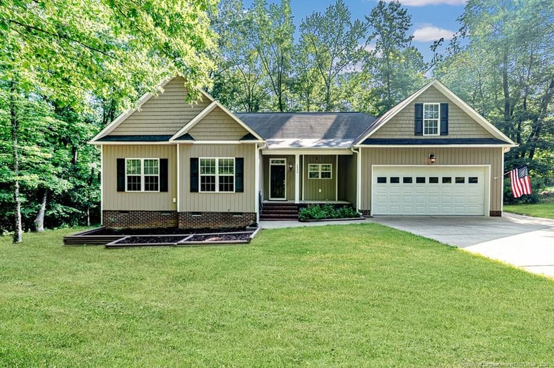 1536 Louisiana Ln, Sanford, NC 27332