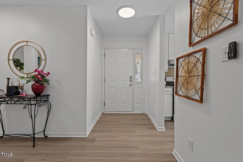 1536 Maybrook Dr, Raleigh, NC 27610