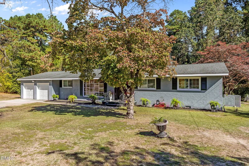 1537 Mintz Ave, Fayetteville, NC 28303