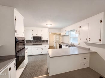 1537 Mintz Ave, Fayetteville, NC 28303