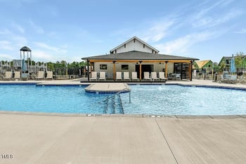 1537 Piney Fls Dr, Wendell, NC 27591