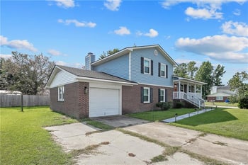 1537 Stackhouse Dr, Fayetteville, NC 28314