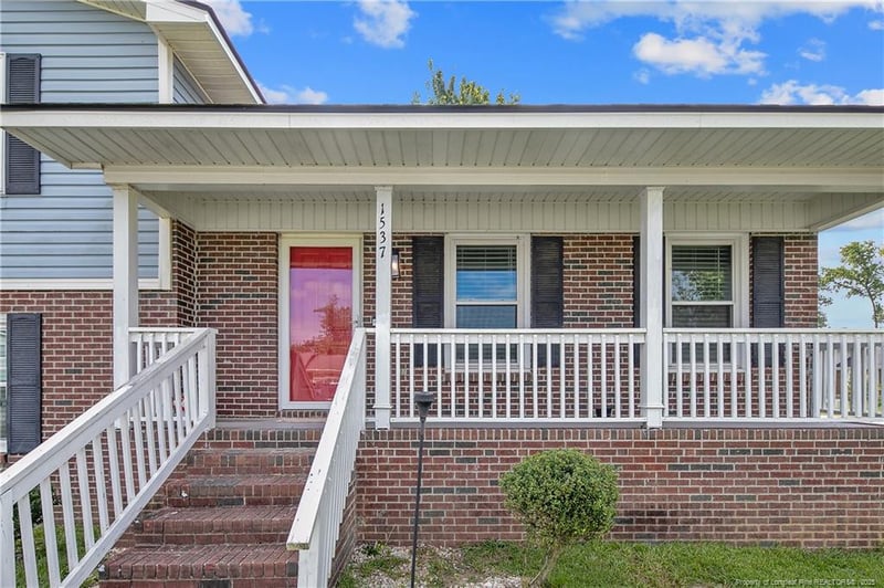 1537 Stackhouse Dr, Fayetteville, NC 28314