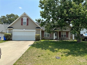 1539 Pinebrook Dr, Fayetteville, NC 28314