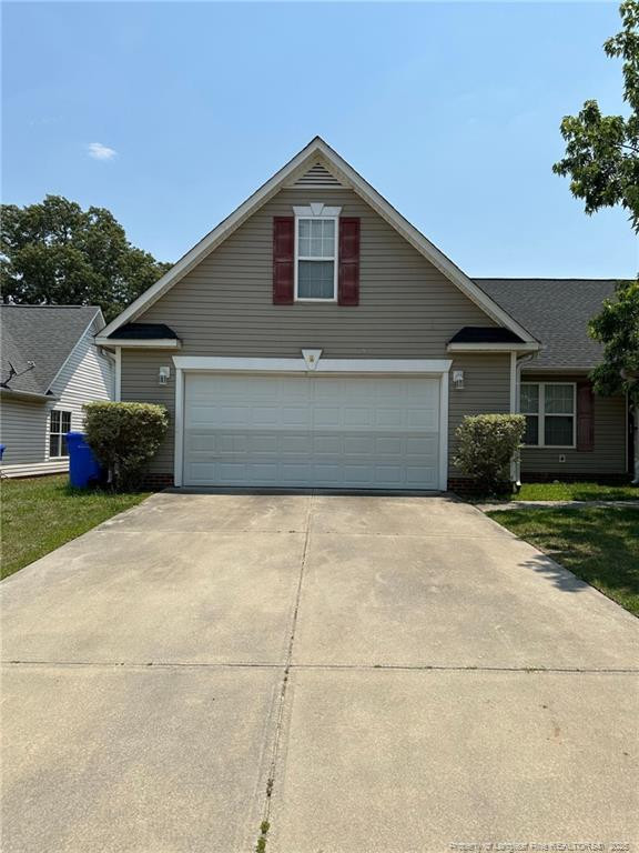 1539 Pinebrook Dr, Fayetteville, NC 28314