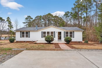 154 Hickory Tree Ln, Angier, NC 27501