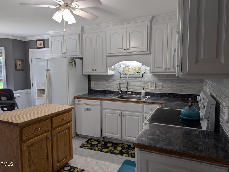 154 Hillsdale Dr, Archer Lodge, NC 27527