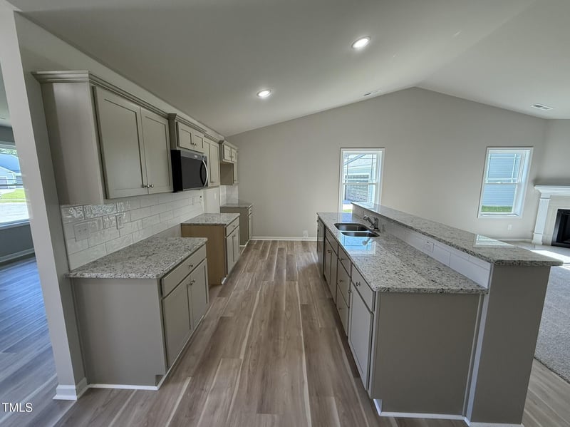 154 Oakfield Trace Dr, Four Oaks, NC 27524