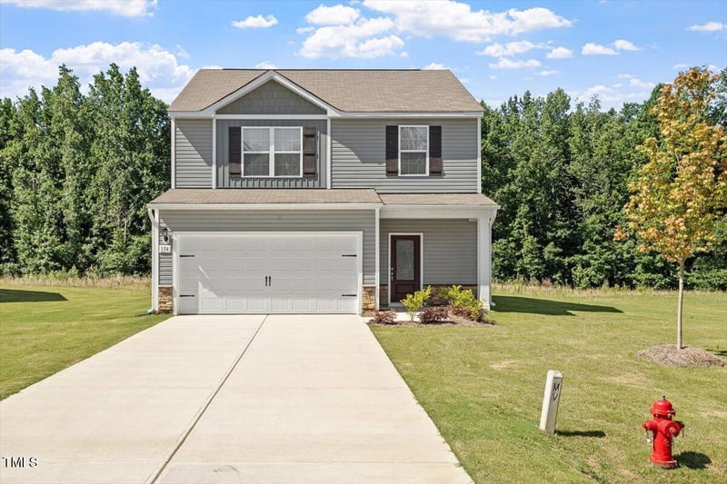 154 Taverners Ln, Angier, NC 27501