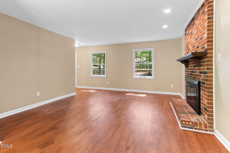 1540 Dirkson Ct, Cary, NC 27511