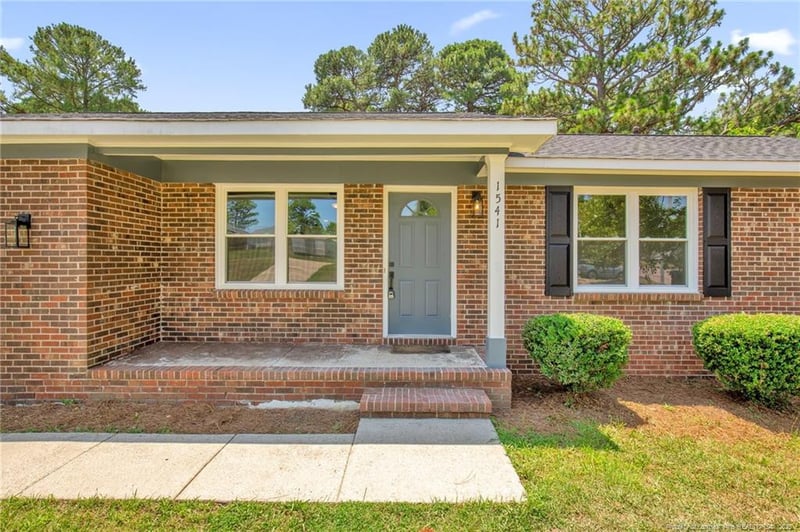 1541 Diamond Rd, Fayetteville, NC 28311