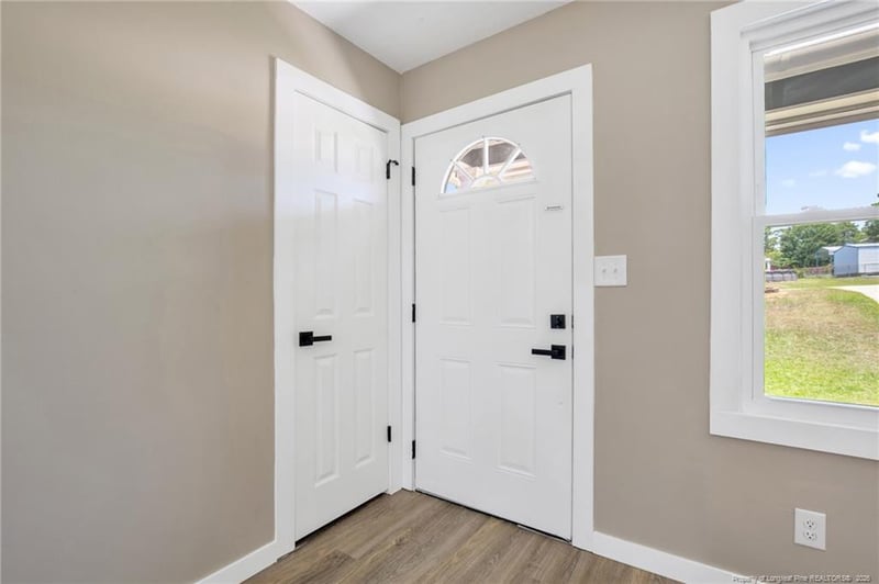 1541 Diamond Rd, Fayetteville, NC 28311