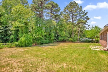1541 Diamond Rd, Fayetteville, NC 28311