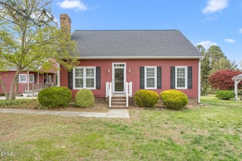 1543 Little John Ln, Burlington, NC 27217